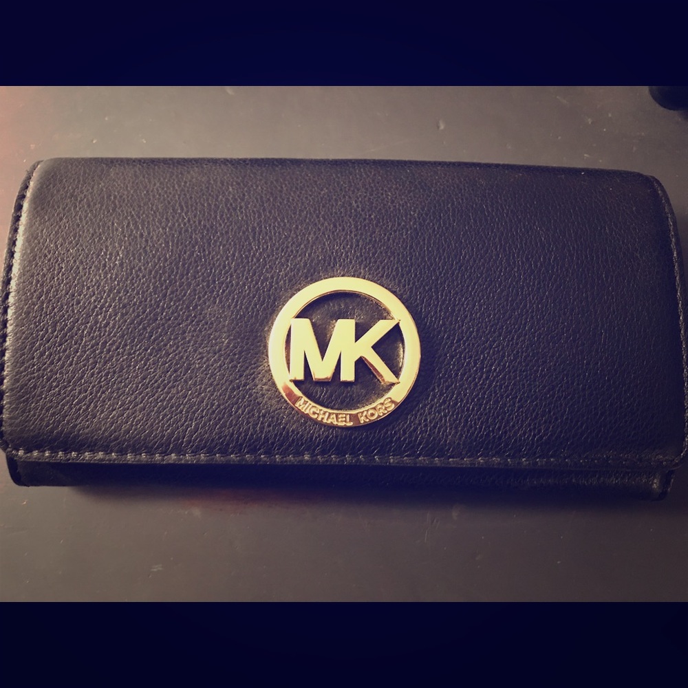Micheal Kors clutch